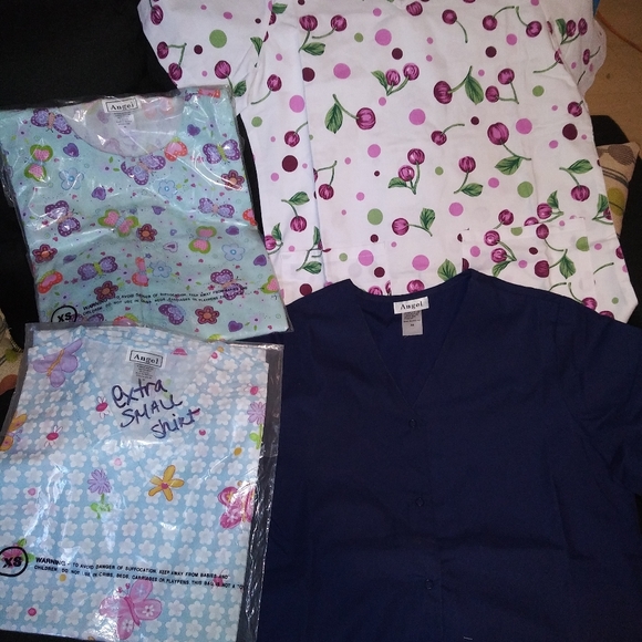 Medical scrubs - Picture 1 of 8